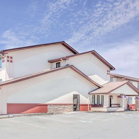 Super 8 By Wyndham Montgomery Maybrook Exterior foto